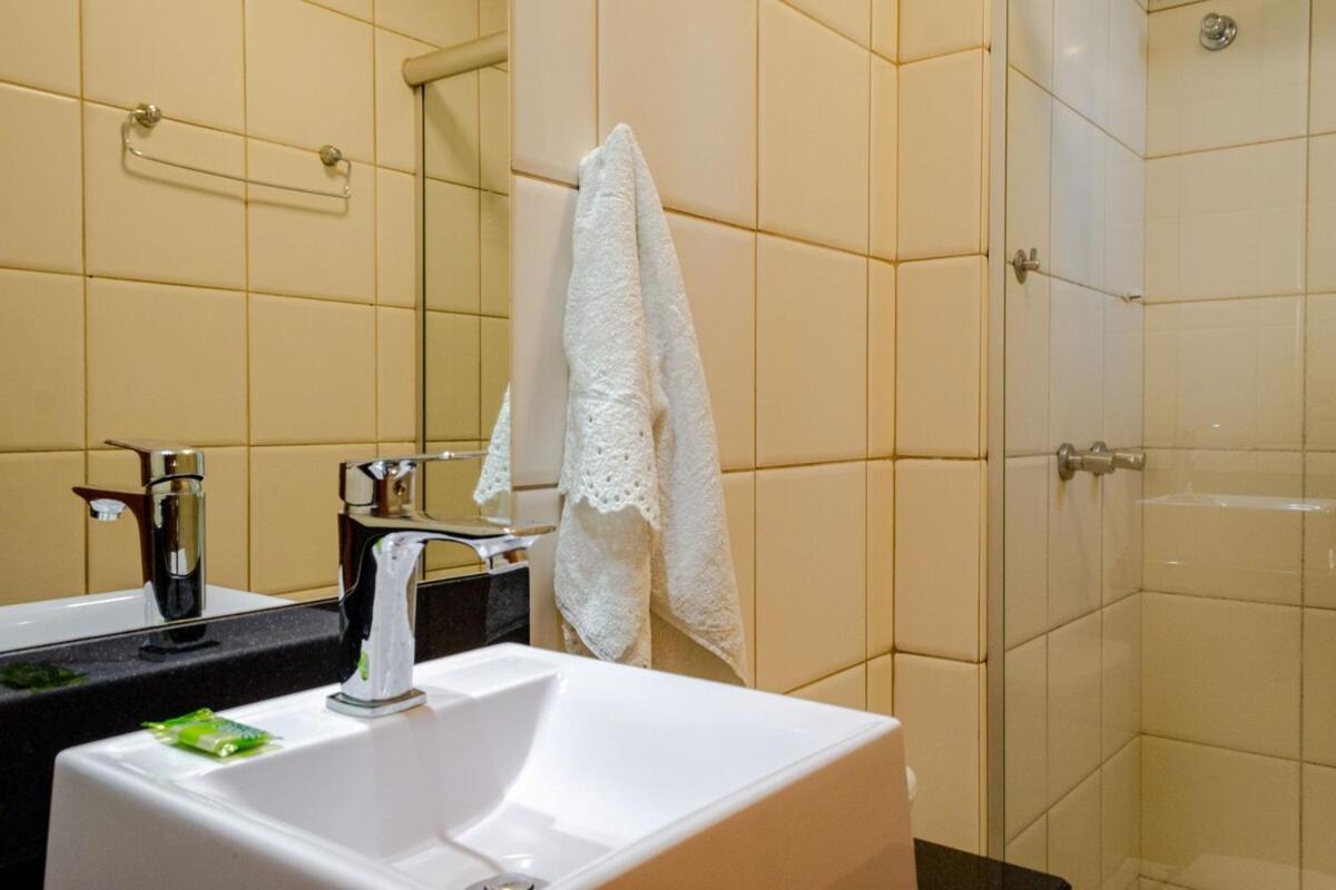 Apartamento Aconchegante Em Frente Ao Shopping Jl Каскавел Екстер'єр фото